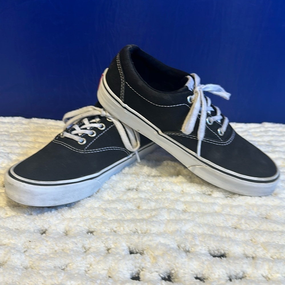 VANS ERA Classic Black Womens Size 7 Athletic Shoes Skate Sneakers Old Skool